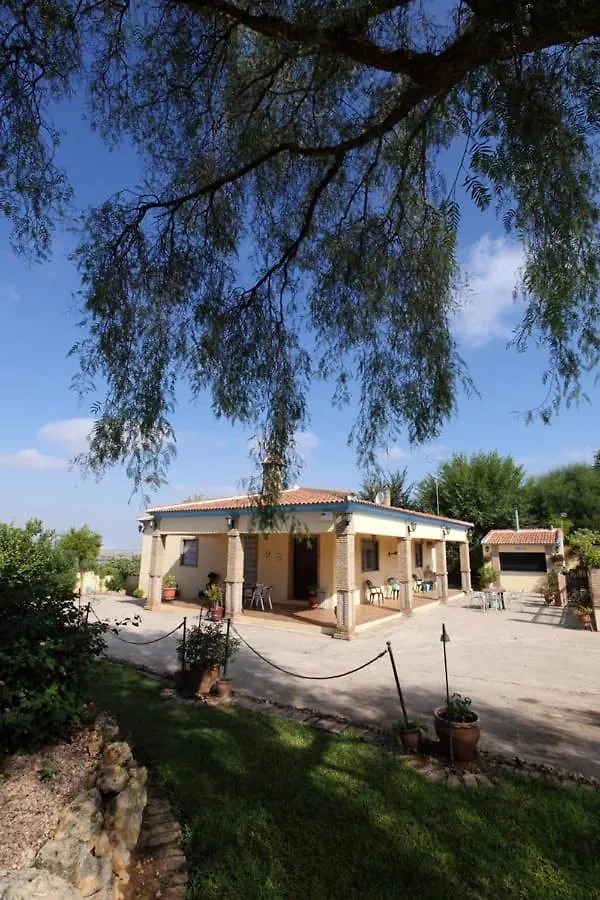 Spacious Villa With Pool In Sanlúcar la Mayor