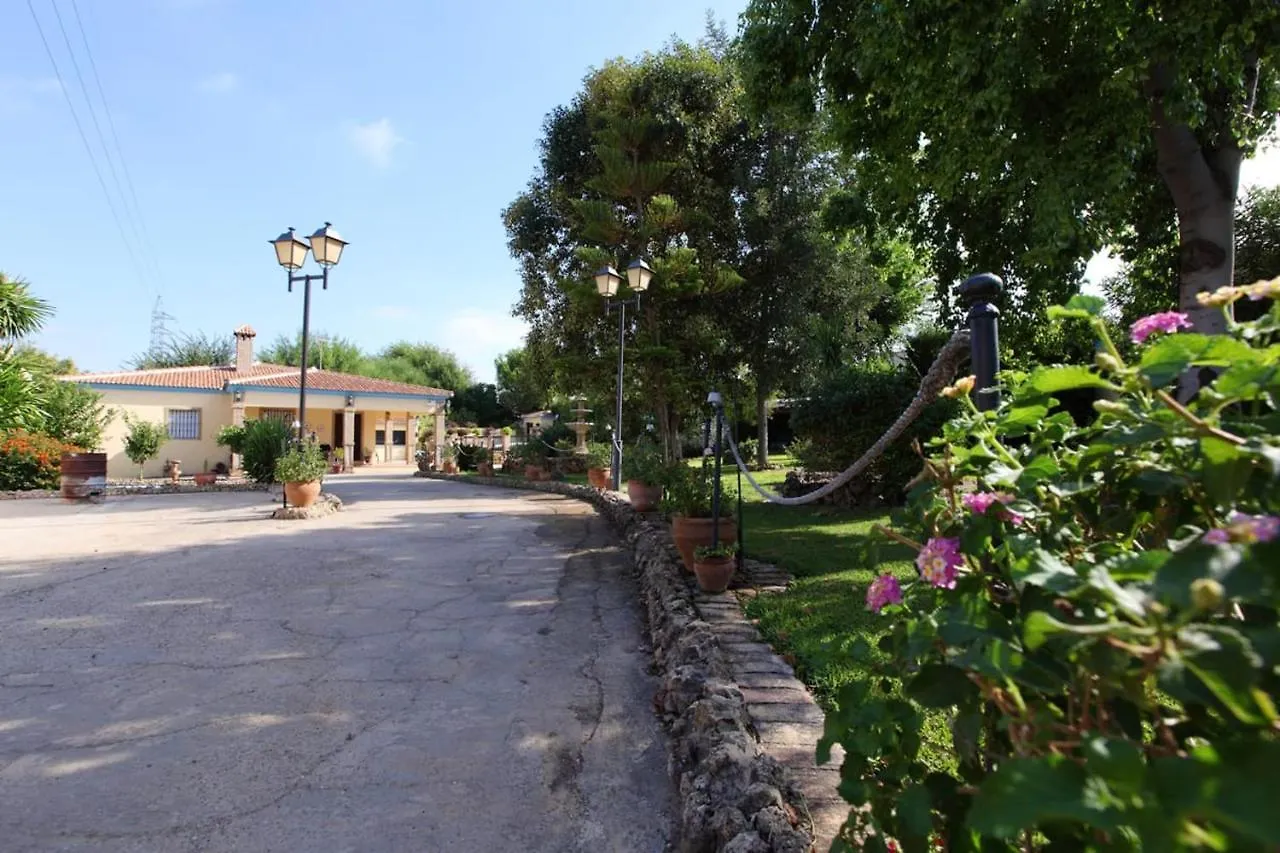 Spacious Villa With Pool In Sanlúcar la Mayor 0*,  ספרד
