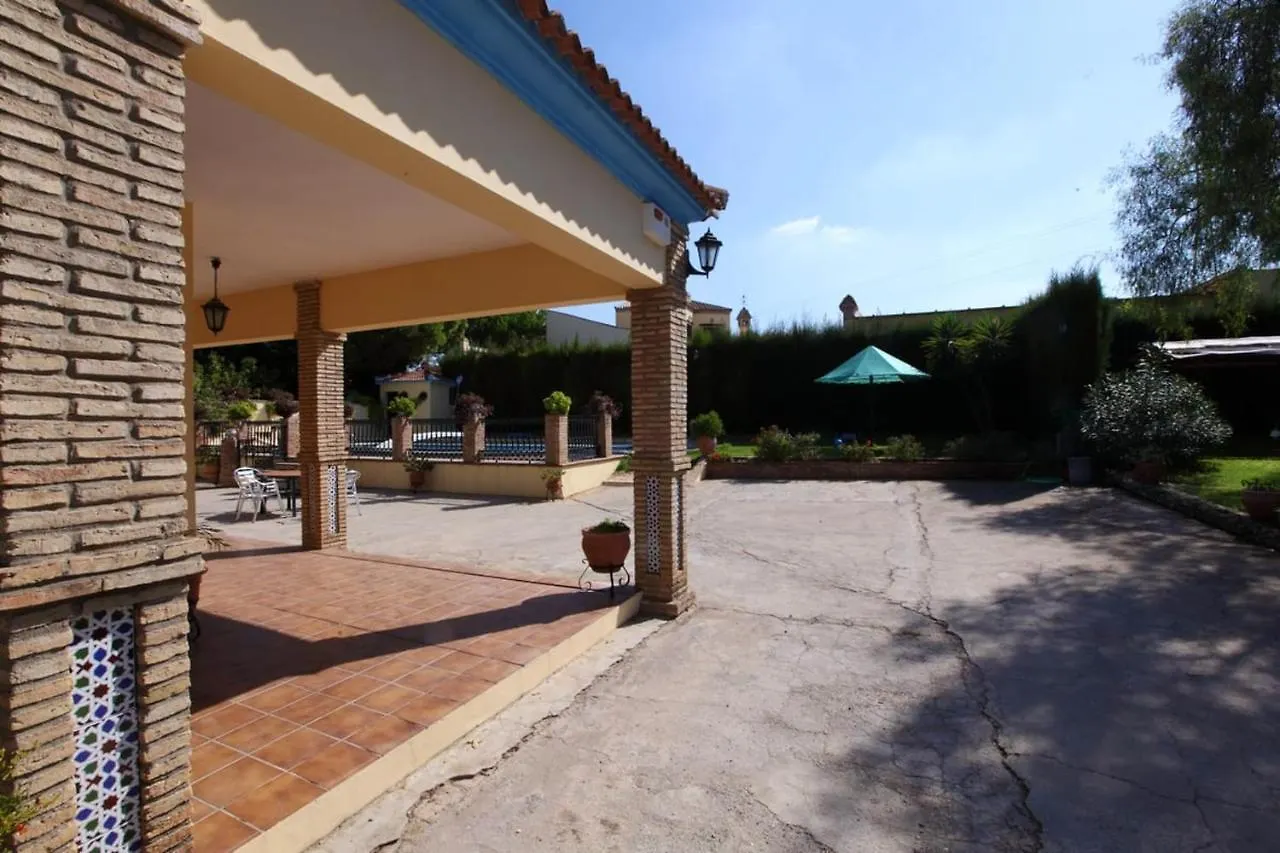 Spacious Villa With Pool In Sanlúcar la Mayor 0*,  ספרד